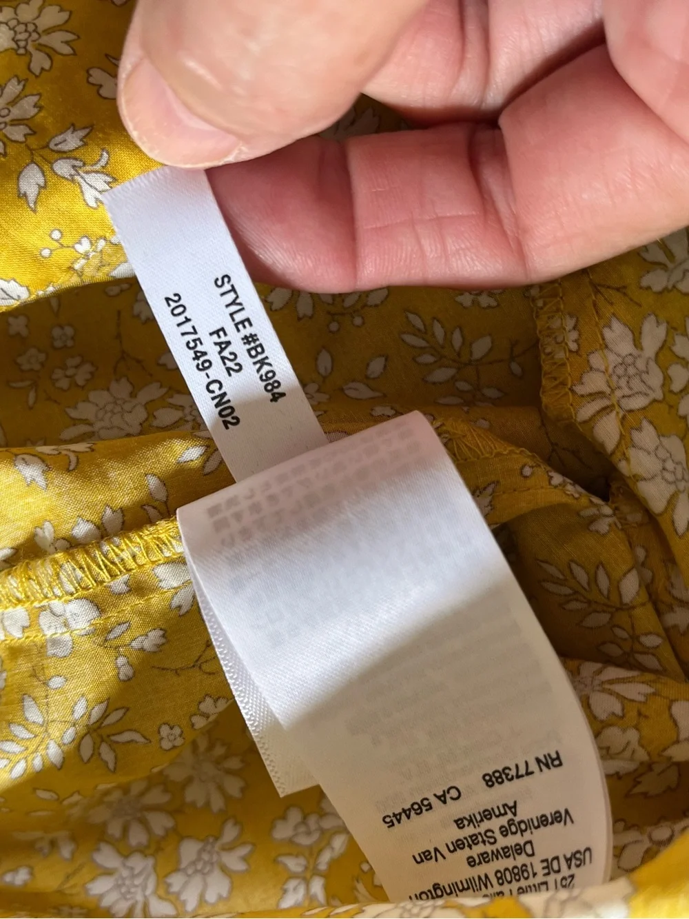 Women’s J. Crew liberty floral yellow ruffle neck puff sleeve shift dress. XS